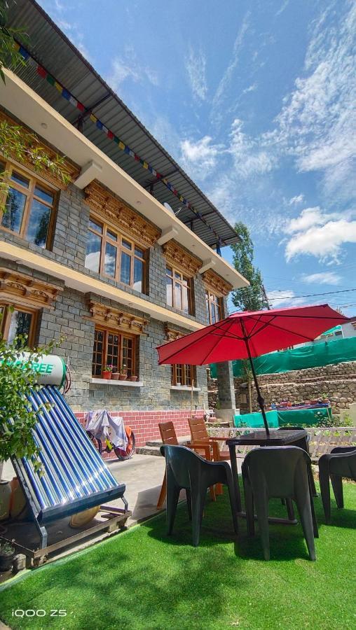 Hidden Leaf Homestay Leh Exterior photo