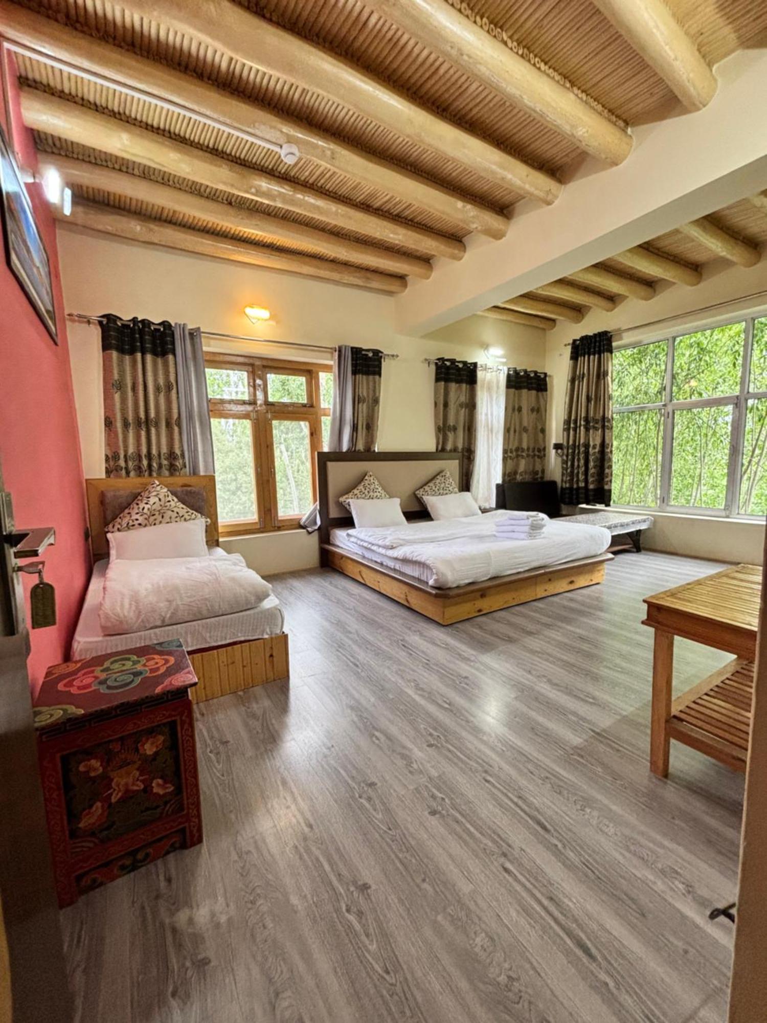 Hidden Leaf Homestay Leh Exterior photo